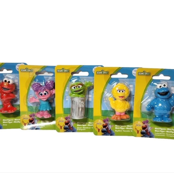 Sesame Street 5 Mini Figurines Elmo/Abby/Big Bird/Oscar/Cookie Monster NWT - Picture 1 of 6